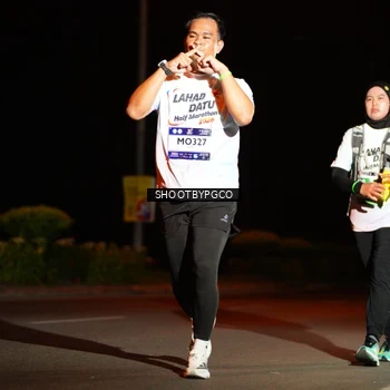 Runner Photo 7811746