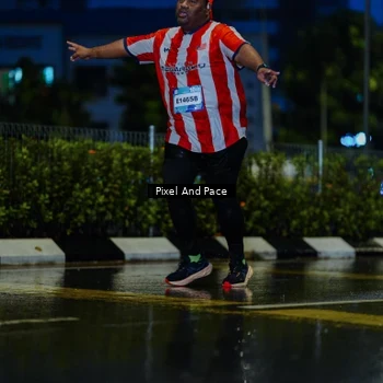 Runner Photo 7811748