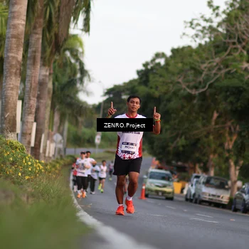 Runner Photo 7811755