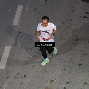 Runner Photo 7811766