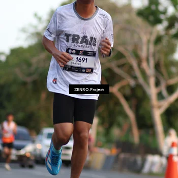 Runner Photo 7811776