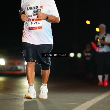 Runner Photo 7811860