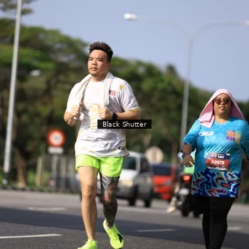 Runner Photo 7811891