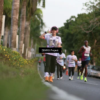Runner Photo 7811895
