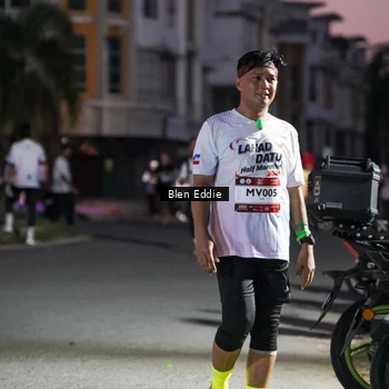 Runner Photo 7811900