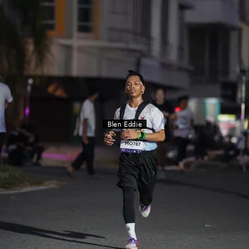Runner Photo 7811903