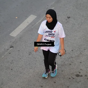 Runner Photo 7811913