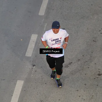 Runner Photo 7811942