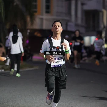 Runner Photo 7811983