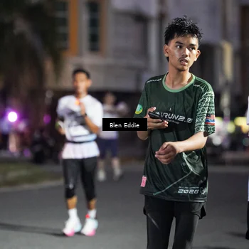 Runner Photo 7812019
