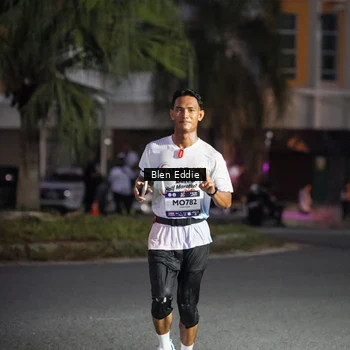 Runner Photo 7812035