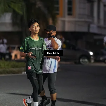 Runner Photo 7812044