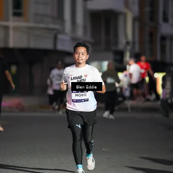 Runner Photo 7812063