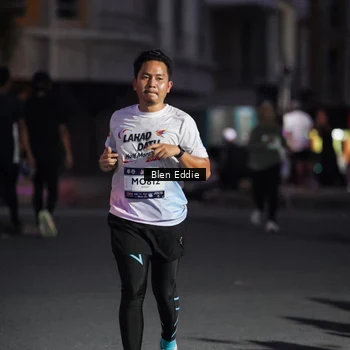 Runner Photo 7812065