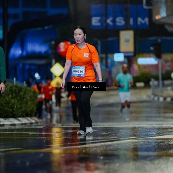 Runner Photo 7812068