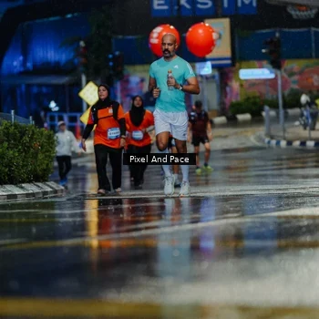 Runner Photo 7812081
