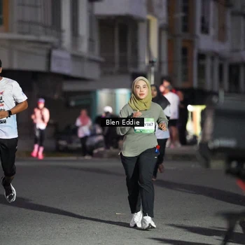 Runner Photo 7812119