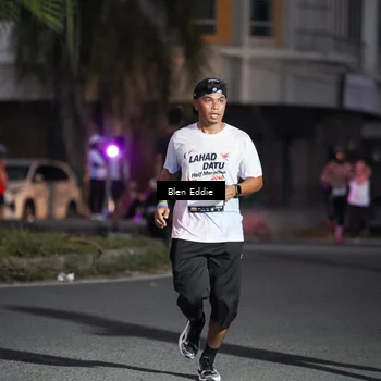 Runner Photo 7812123