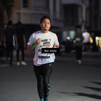 Runner Photo 7812124