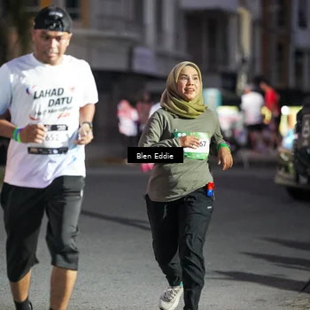 Runner Photo 7812141