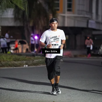 Runner Photo 7812143