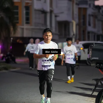 Runner Photo 7812261