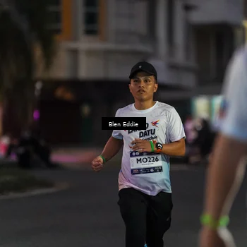 Runner Photo 7812311