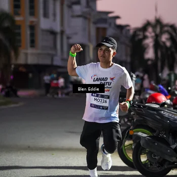 Runner Photo 7812322
