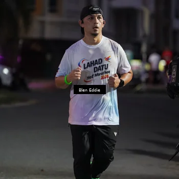 Runner Photo 7812421