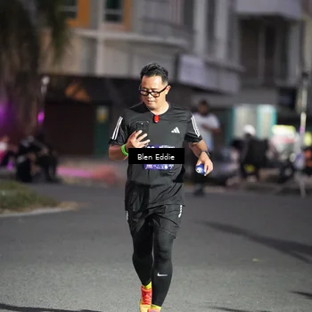Runner Photo 7812493