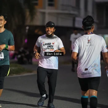 Runner Photo 7812549
