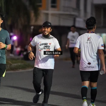 Runner Photo 7812562