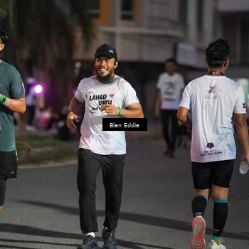Runner Photo 7812598