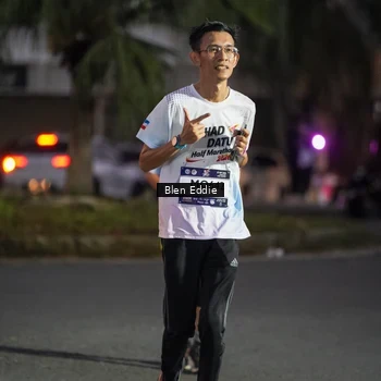 Runner Photo 7812613