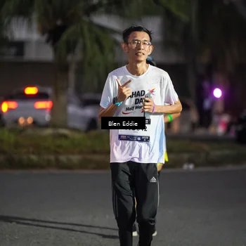 Runner Photo 7812642