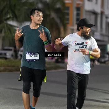 Runner Photo 7812651