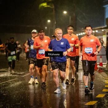 Runner Photo 7812690