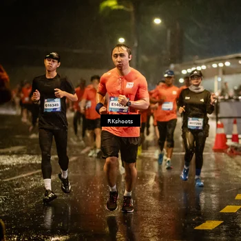 Runner Photo 7812709