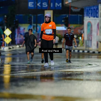 Runner Photo 7812711