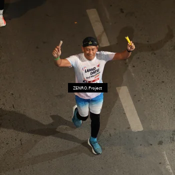 Runner Photo 7812768