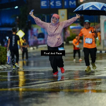 Runner Photo 7813055