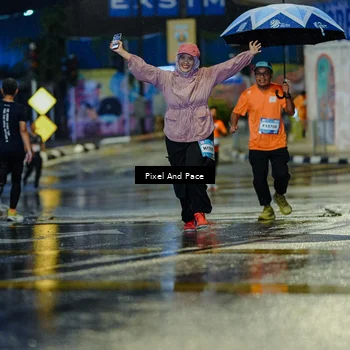 Runner Photo 7813065
