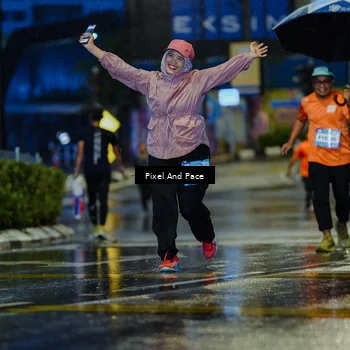 Runner Photo 7813068