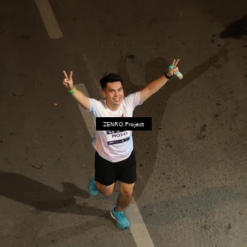 Runner Photo 7813108