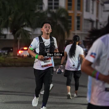 Runner Photo 7813429