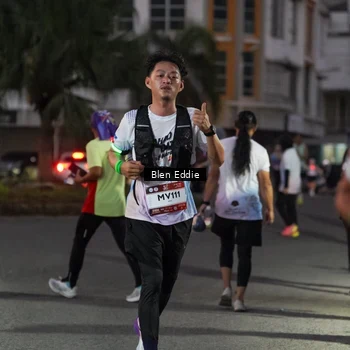 Runner Photo 7813451