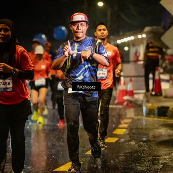 Runner Photo 7813705