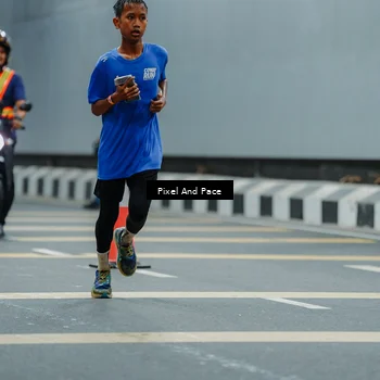 Runner Photo 7813996
