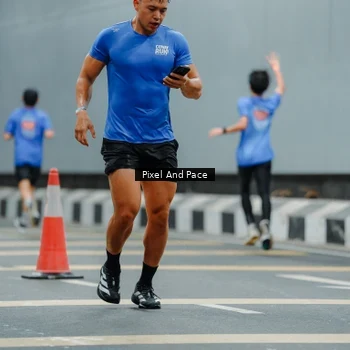 Runner Photo 7814066