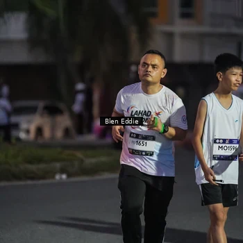 Runner Photo 7814090